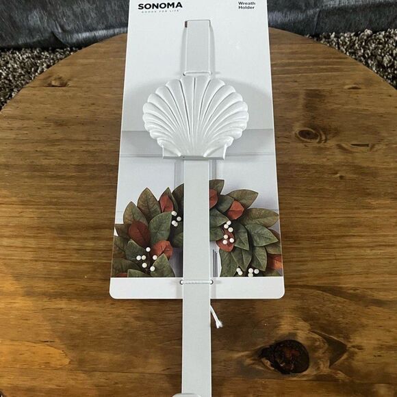 NEW Sonoma Shell Metal Door Hanger for Wreaths (Beach Vibes) - Picture 2 of 7